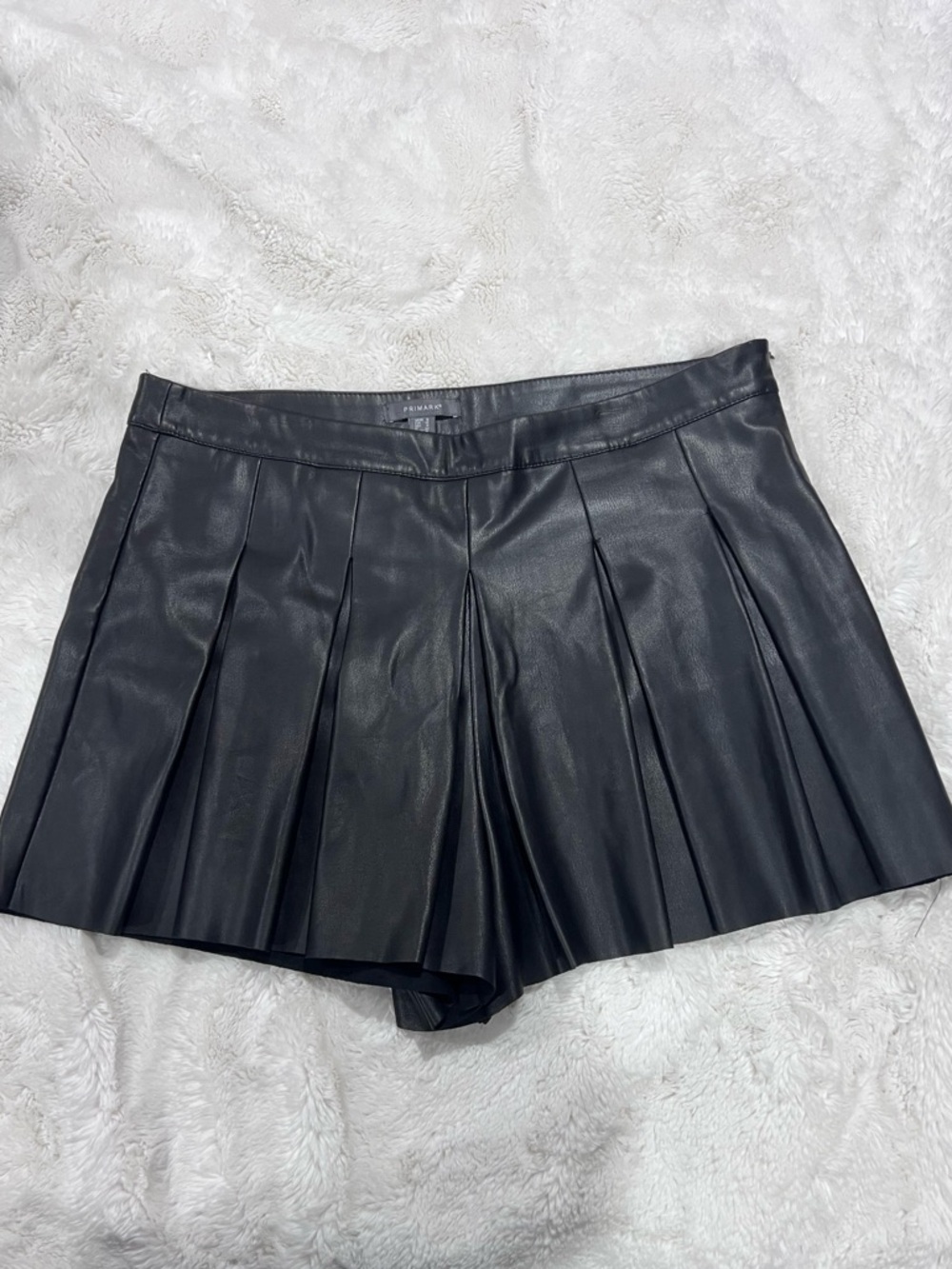 Primark faux leather pleated skort